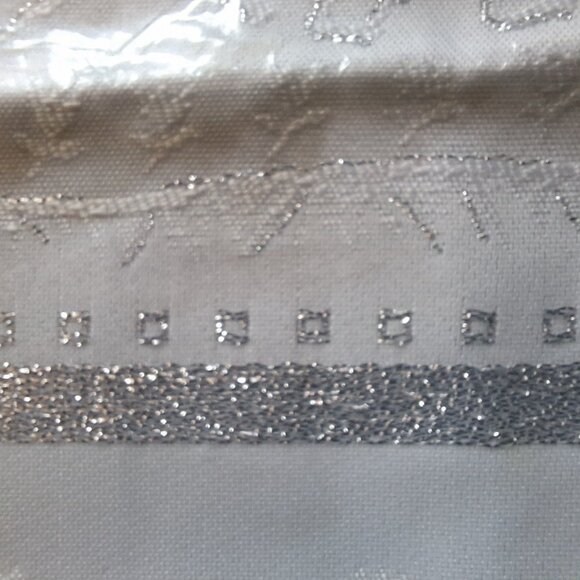 White Challah Cover Metallic Silver Thread Embroidered Shabbat Yom Tov Judai - Picture 5 of 8